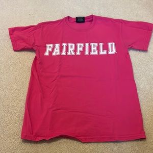 Fairfield University tshirt. Size S. Color pink.
